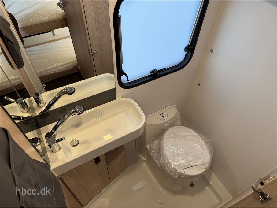 Adria Aviva 522 PT 3 køjer